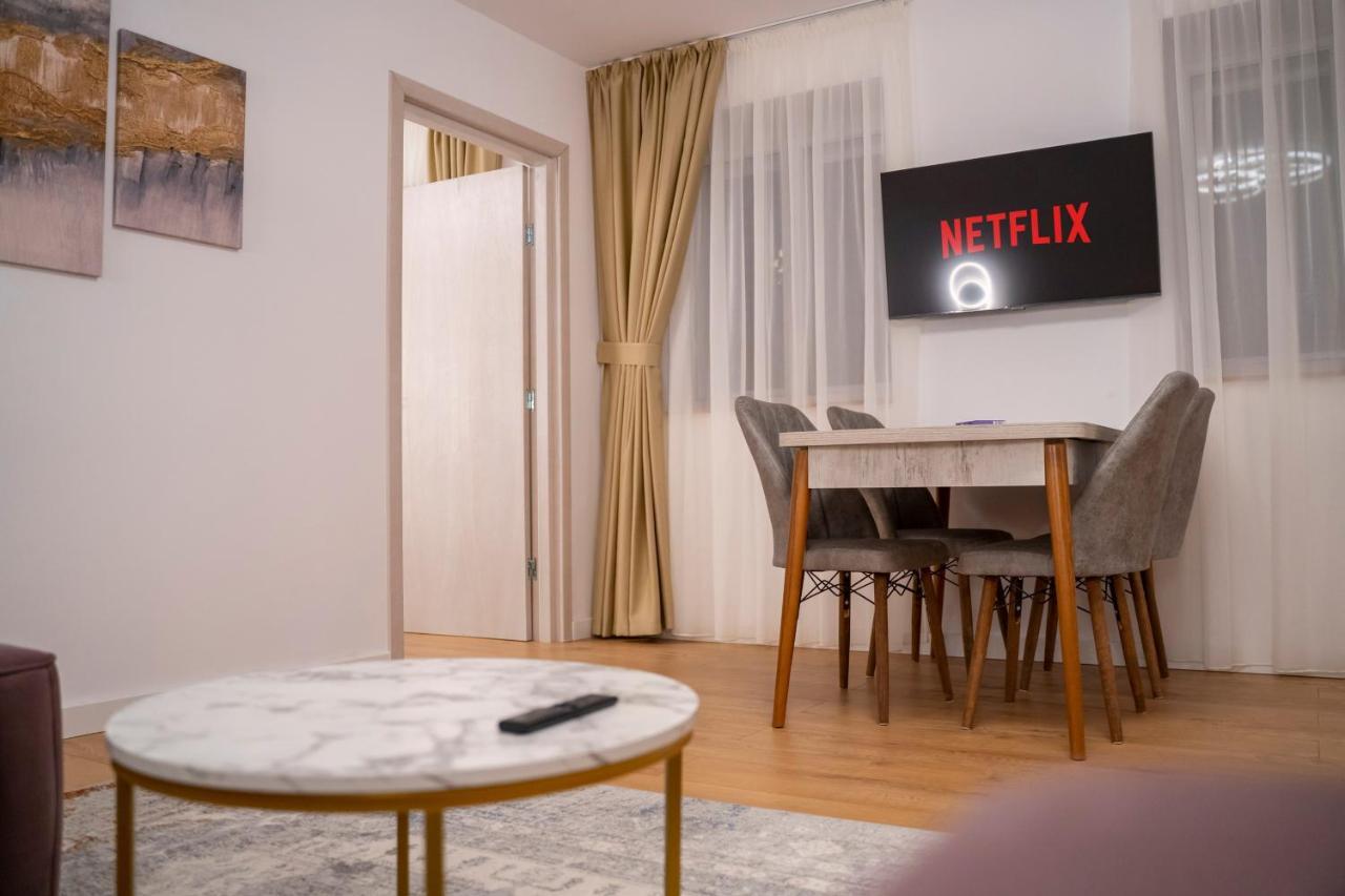 Coban Residence - A3 - Scandinavian Apartment Braşov Esterno foto